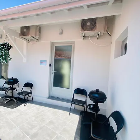 Le Nid Du Bassin Duplex Neuf Climatisé à Pieds *