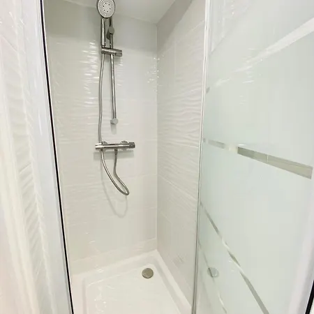 Apartment Le Nid Du Bassin Duplex Neuf Climatise A Pieds